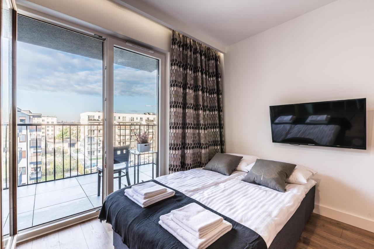 Apartament Targi z garażem i siłownią Poznań Zewnętrze zdjęcie