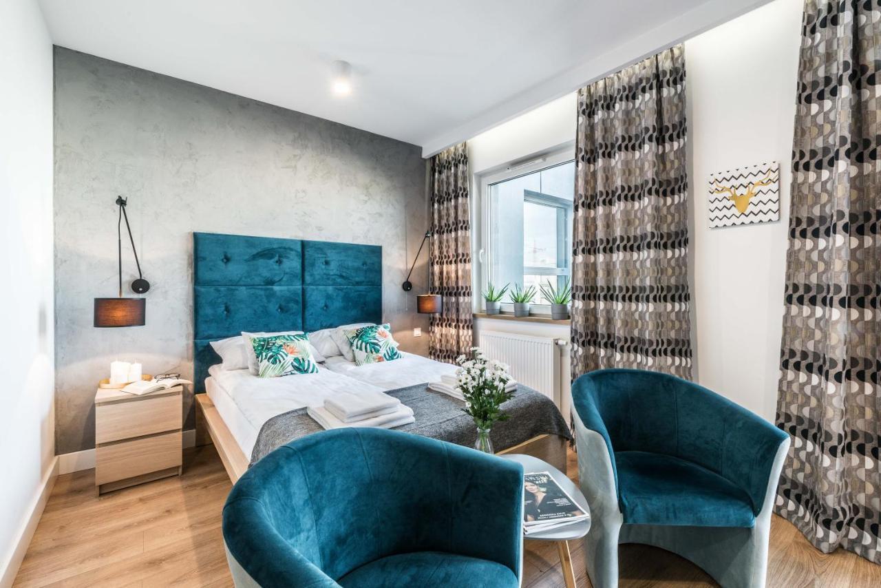 Apartament Targi z garażem i siłownią Poznań Zewnętrze zdjęcie
