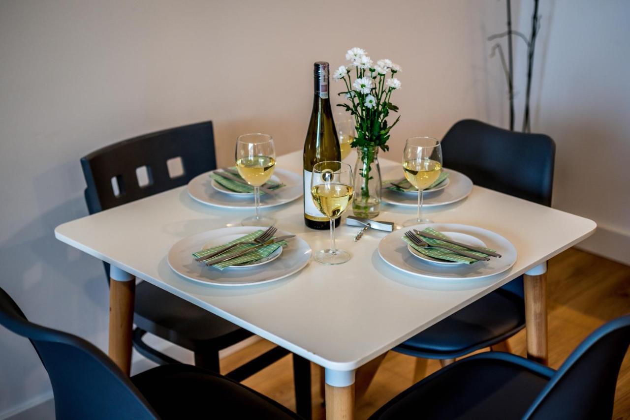 Apartament Targi z garażem i siłownią Poznań Zewnętrze zdjęcie