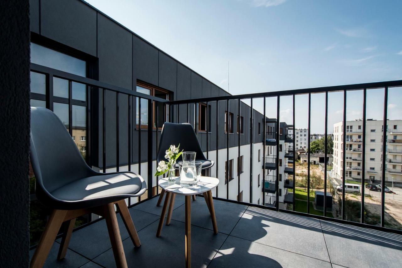 Apartament Targi z garażem i siłownią Poznań Zewnętrze zdjęcie